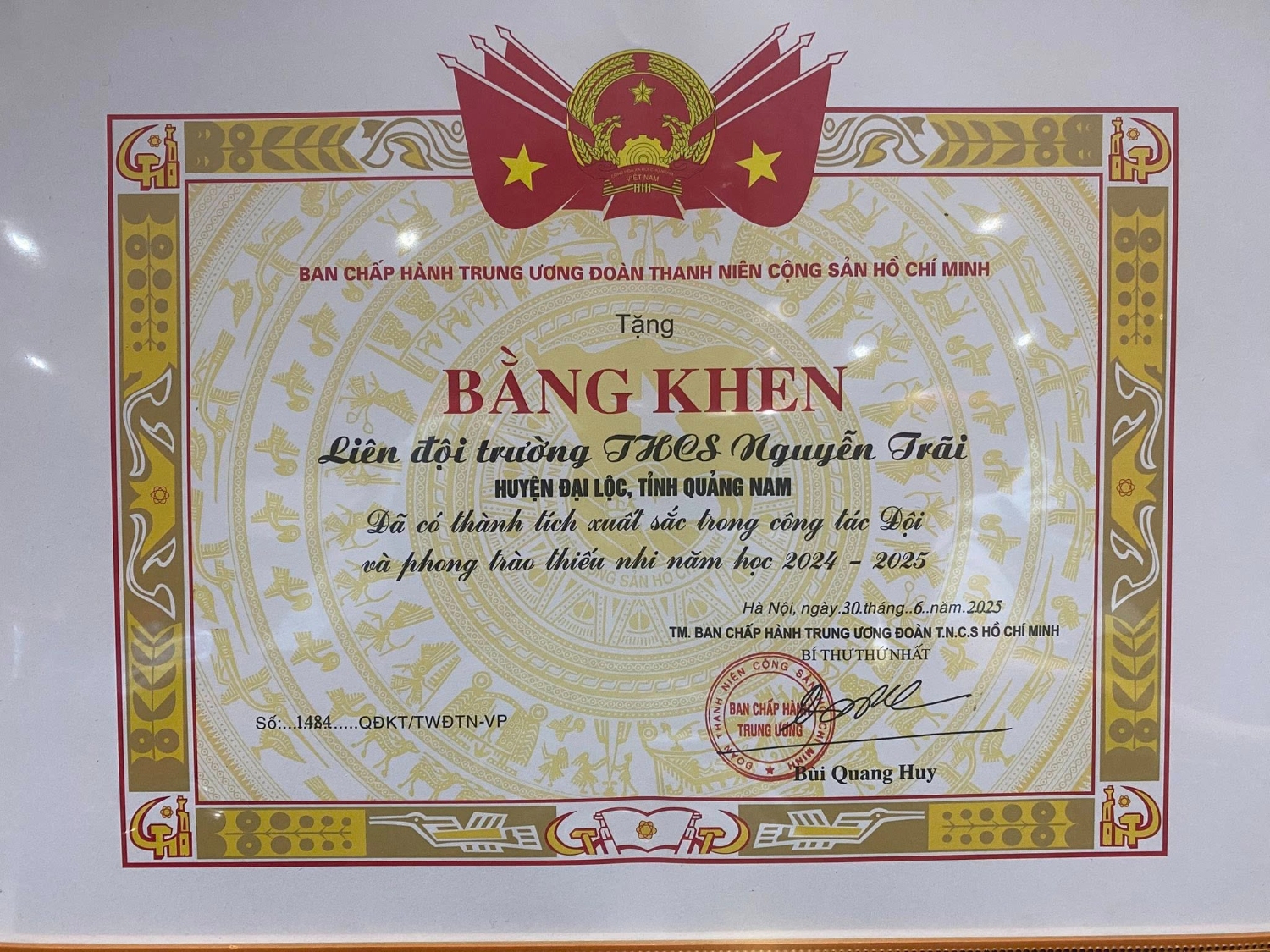 Chúc mừng Liên đội Trường THCS Nguyễn Trãi đã có thành tích xuất sắc trong công tác đội và phong trào thiếu nhi năm học 2024-2025